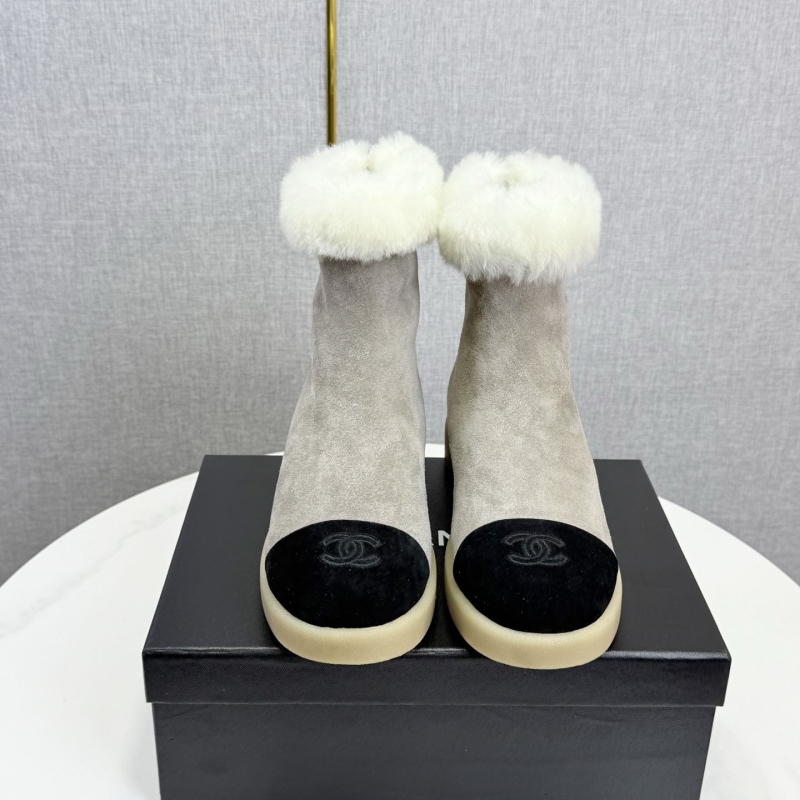 Ch**el boots